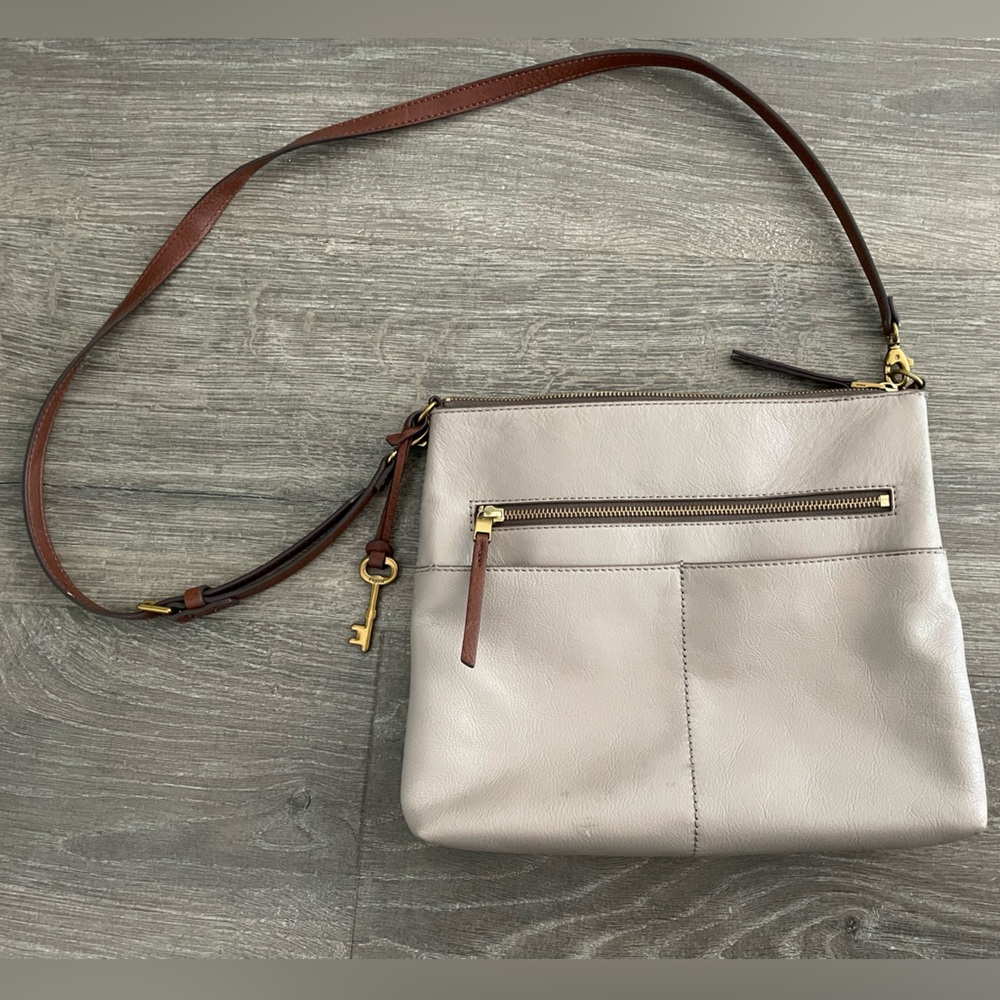 Fossil Fiona Large Crossbody
